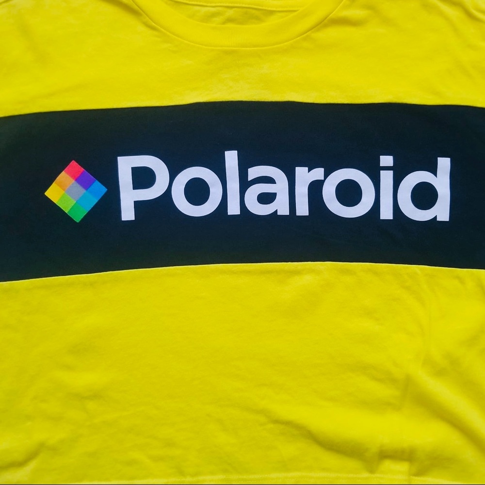 WMNS POLAROID CAMERA BRAND CROPPED T-SHIRT